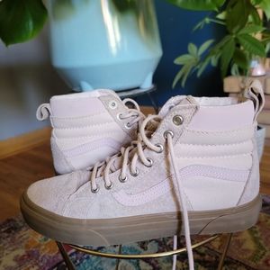 Vans MTE light pink/gum weatherproof size 9